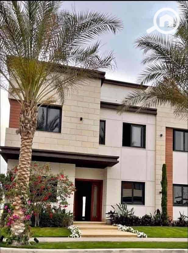 9 bc9cc3b7-8ae7-4ee3-af52-d01b9764ee21. jpg