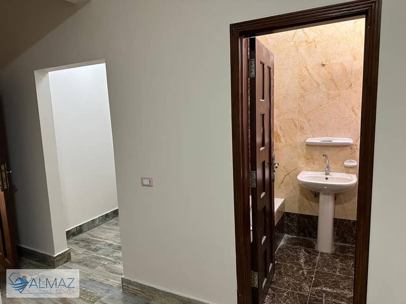 11 WhatsApp Image 2025-10-26 at 1.18. 09 PM. jpeg