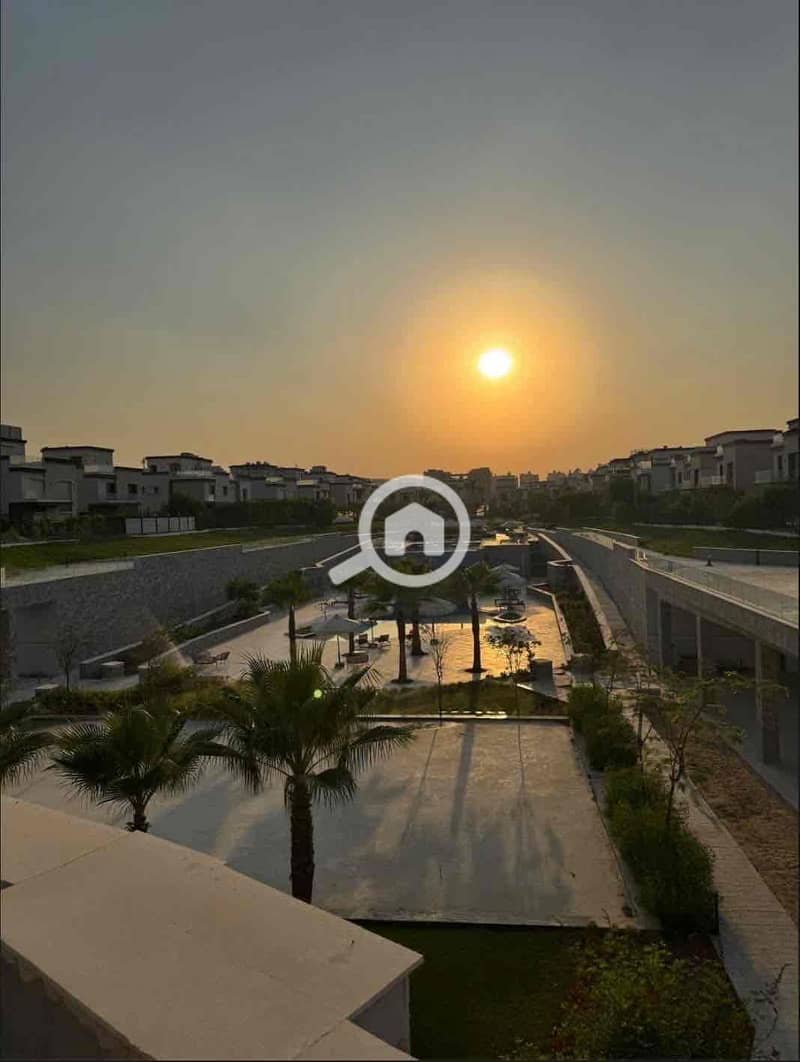 7 045bc8b4-2dec-4b90-8fd6-5732a7716600. jpg