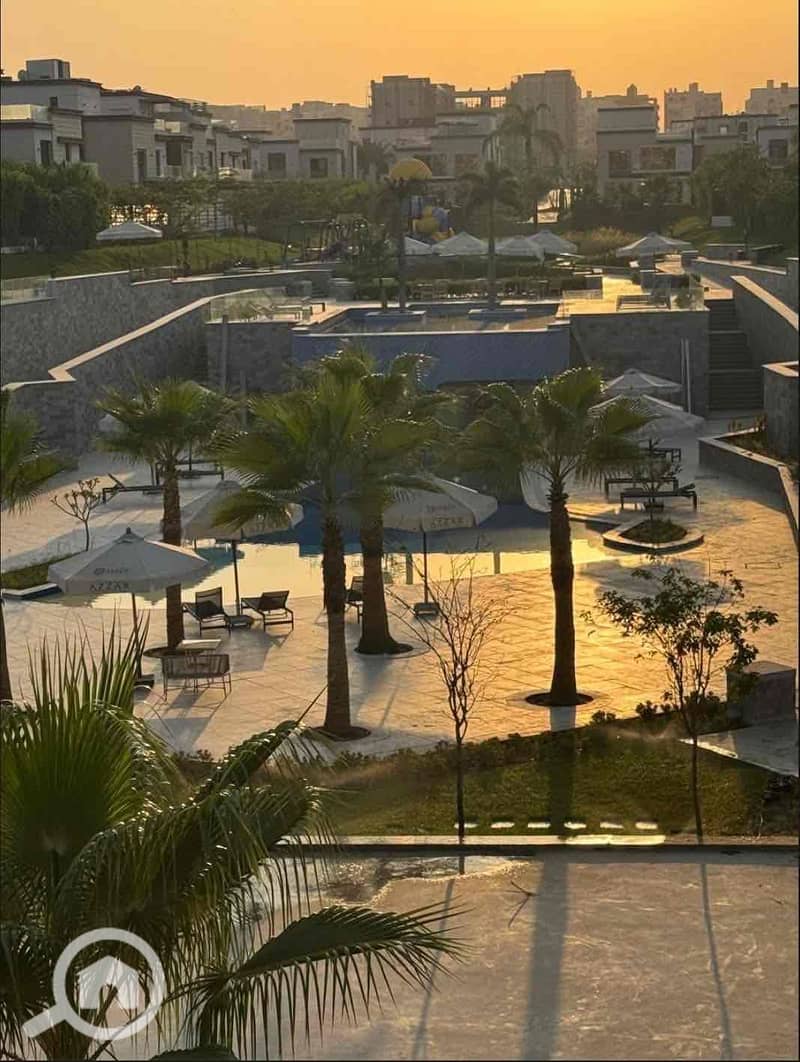 10 d0cf8bda-435d-4933-84f3-e555ed3da1b1. jpg