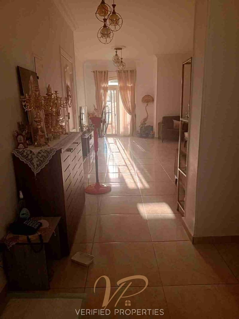 1000152280. jpg 1000152280. jpg