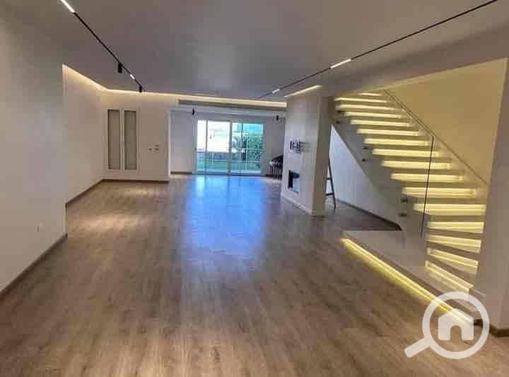 5 8c67d93a-a063-46aa-808b-96cd7e8237c3. jpg