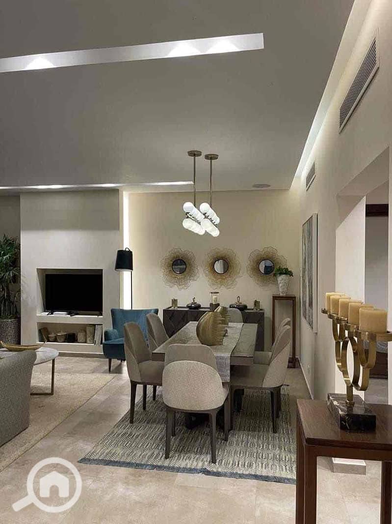 8 fb070056-7c87-4456-ab2b-f6aabccfc2f4. jpg