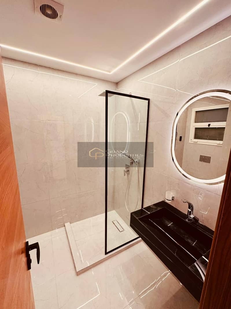 10 fcdb2ea1-74e0-4cf8-85c4-1a9dbaceb1b7. jpg