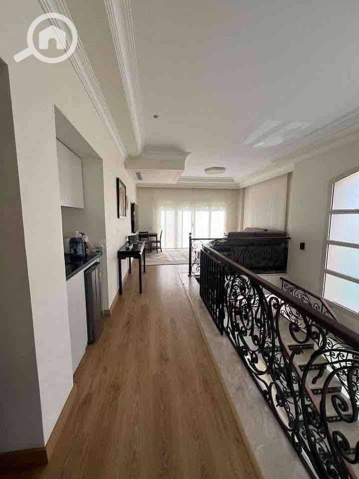 9 731fcd1b-afe8-4254-aa28-12bf4d102bbe. jpg