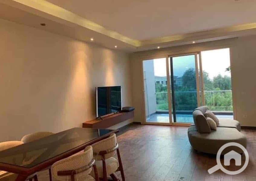 11 0e851c1e-4548-4fe5-bd09-68b34f96e39e. jpg