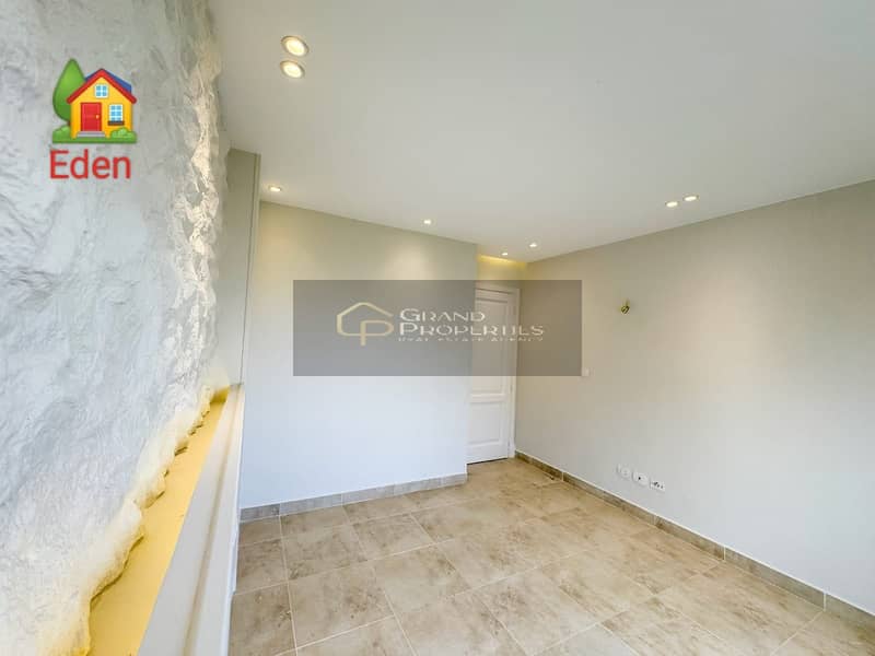 6 5f9aadad-1583-46a9-9e07-f2d54f7aae2f. jpg