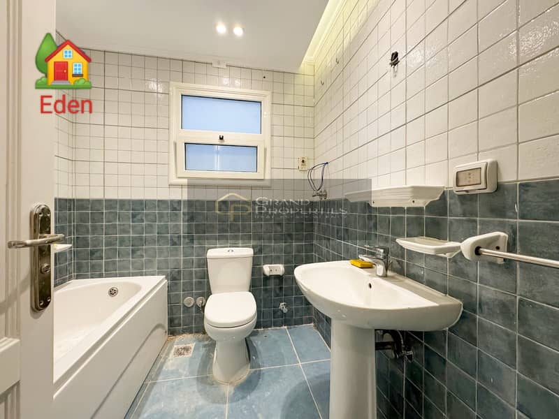 13 8a06b40d-5bb8-4ee3-bdcb-fb90f856cf05. jpg