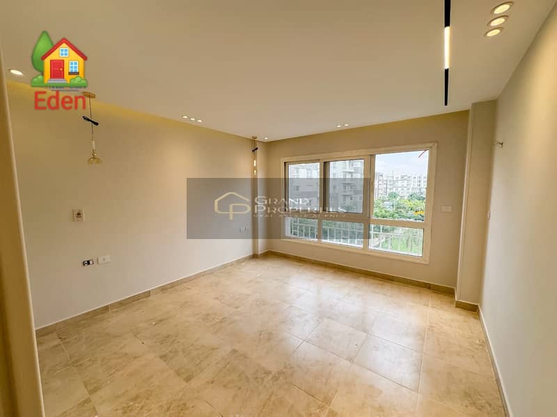 18 d3030f45-28de-4586-a264-29ceca139034. jpg