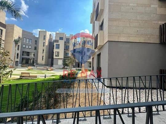 7 b716e4bf-8353-45ef-9a78-30c6c4423ebc. png