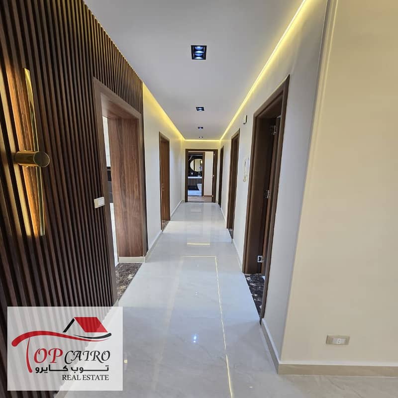 7 IMG-20251025-WA0580_1080x1080. jpg