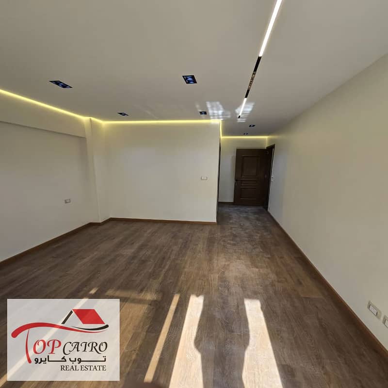 12 IMG-20251025-WA0546_1080x1080. jpg