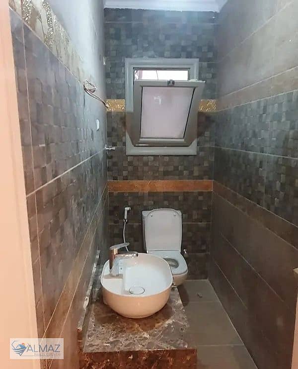 5 WhatsApp Image 2025-10-27 at 11.11. 48 AM (1). jpeg