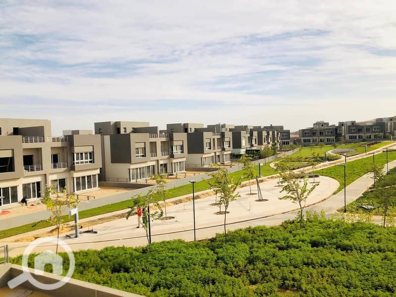 5 419123047_10228253235067619_8340272385143175225_n. jpg