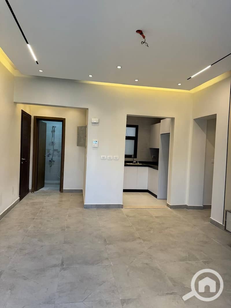 7 c46e284d-2df2-4eeb-bf0a-dab009ad329e. jpg