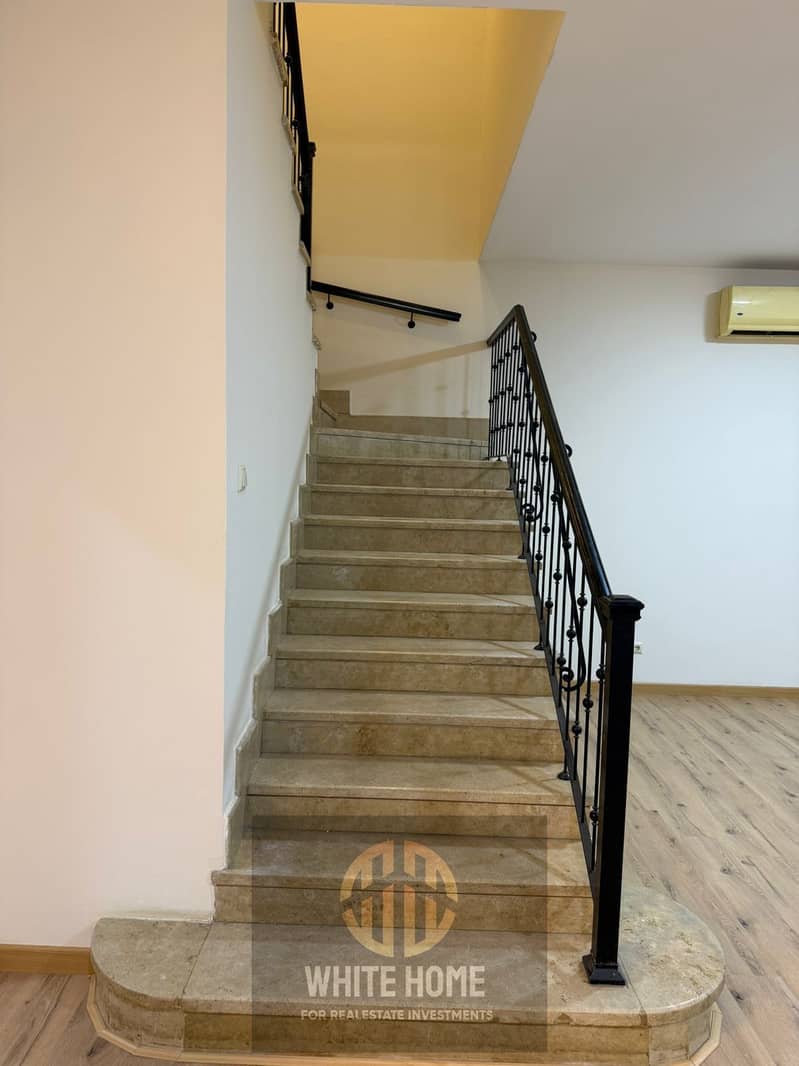 7 5ca2382b-2d8d-4a0b-a9cf-5c7fcb30780f. jpeg