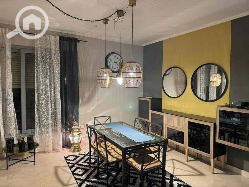 4 35a72fb5-d704-4ad5-87ba-ccd79f16c0b9. jpg