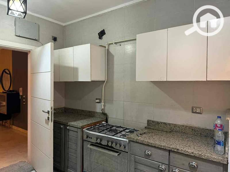 13 3b03a096-fb55-43f7-87a7-0c892386f910. jpg