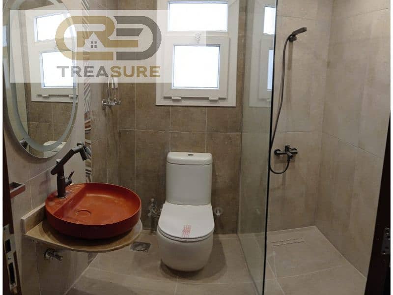 7 WhatsApp Image 2025-10-27 at 11.54. 47 AM. jpg