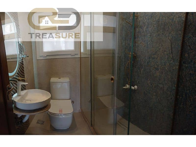 11 WhatsApp Image 2025-10-27 at 11.54. 46 AM (2). jpg