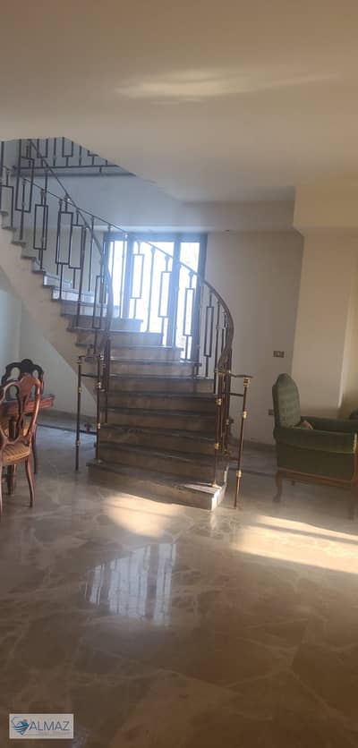 دوبلكس 5 غرف نوم للايجار في القاهرة الجديدة، القاهرة - WhatsApp Image 2025-10-25 at 5.50. 46 PM (3). jpeg