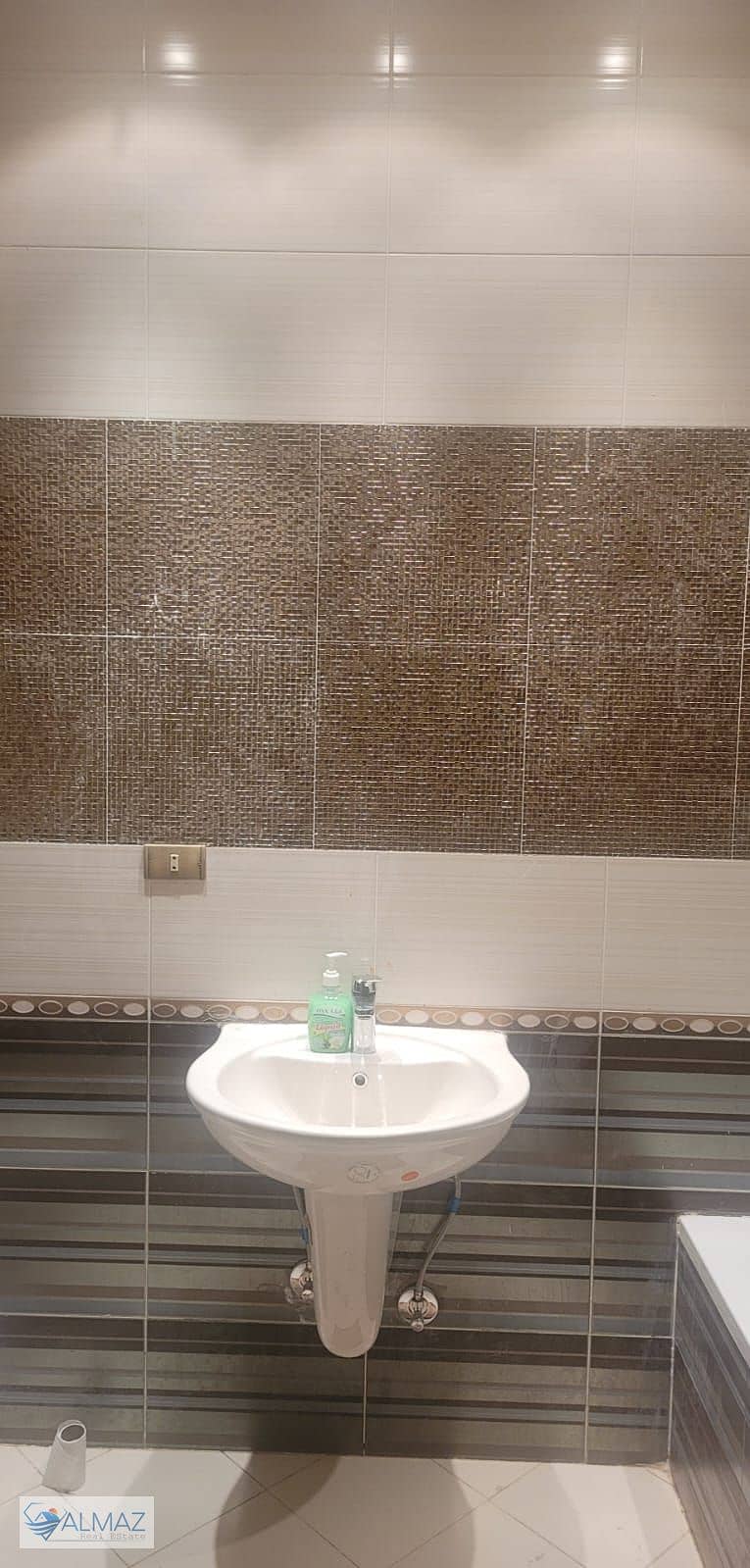 10 WhatsApp Image 2025-10-25 at 5.50. 45 PM (2). jpeg