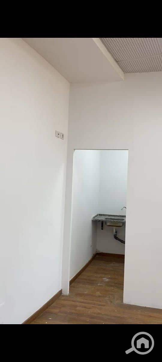 8 WhatsApp Image 2025-10-26 at 4.24. 43 PM (1). jpeg