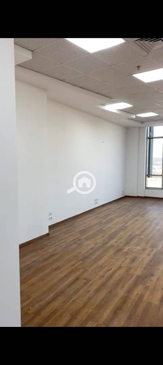 9 WhatsApp Image 2025-10-26 at 4.24. 43 PM. jpeg