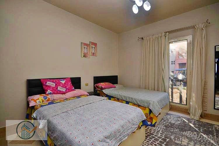 3 DSC_0592_cf3b5_lg. jpg