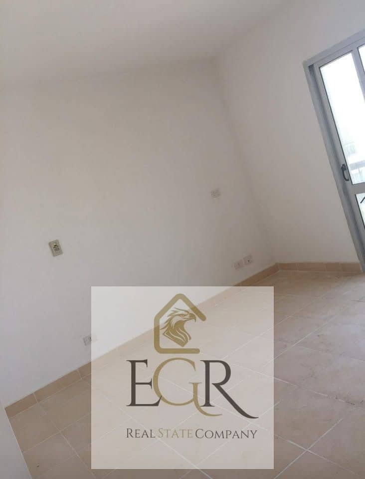 8 571219637_2134174507115367_515530085899670171_n. jpg