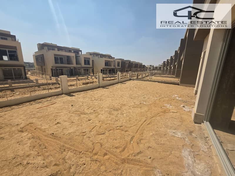 10 WhatsApp Image 2025-10-26 at 8.11. 09 PM (2). jpeg