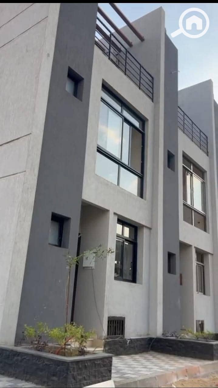 3 WhatsApp Image 2025-09-22 at 15.23. 34_01d1b0b0. jpg