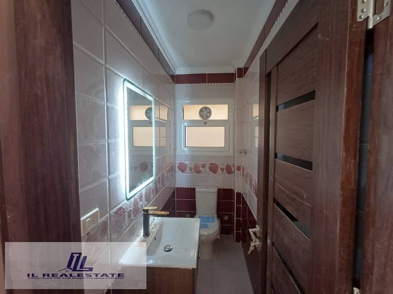 6 5c9dfeb2-76df-4fad-ab0a-192bd14e0429. jpg