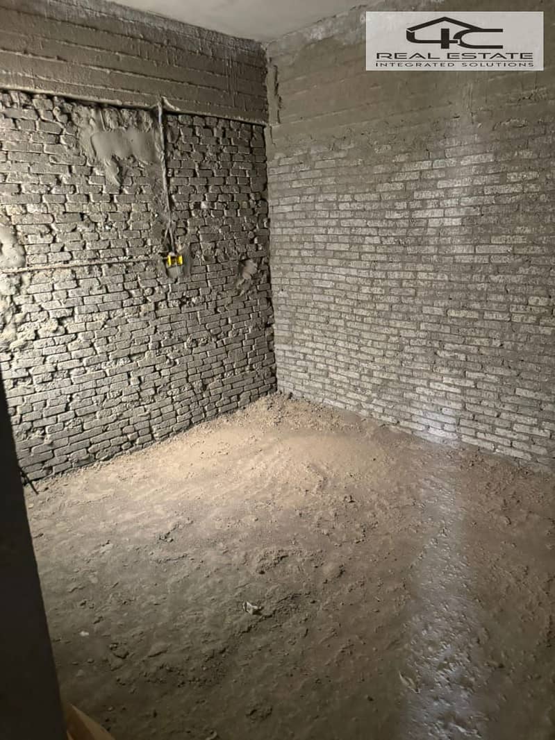 2 WhatsApp Image 2025-10-27 at 2.43. 53 AM. jpeg