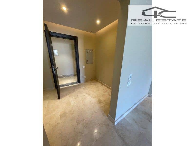 10 WhatsApp Image 2023-11-02 at 3.28. 03 PM. jpg