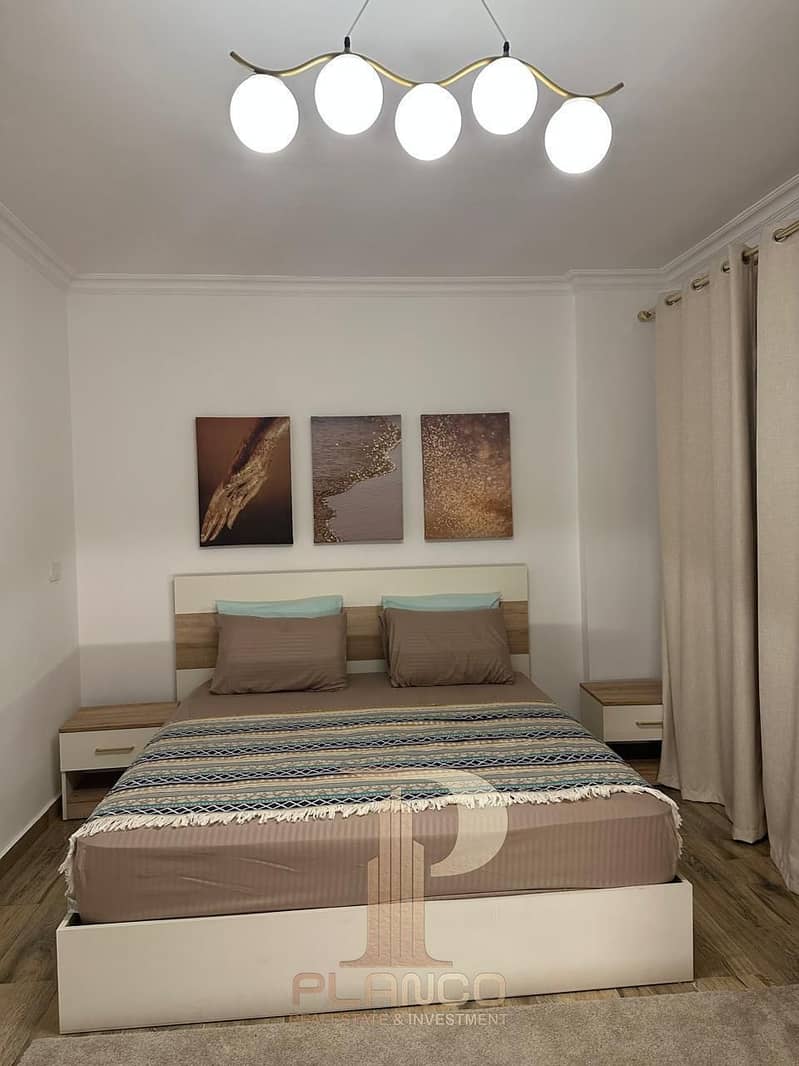 12 c4e925b3-7965-4c3d-bd40-64c3c9b31533. jpg