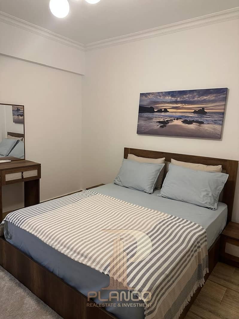 16 d3c801fe-1277-4930-bc2e-bad8963d0640. jpg