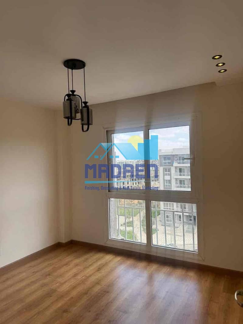 9 4528f5d7-7b3c-4233-aecd-f3713688b000. jpg