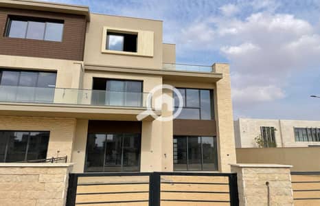 فیلا 4 غرف نوم للبيع في الشيخ زايد، الجيزة - 503744227_2748796938651555_3491375840732284907_n. jpg فیلا 4 غرف نوم للبيع في الشيخ زايد، الجيزة - 503744227_2748796938651555_3491375840732284907_n. jpg