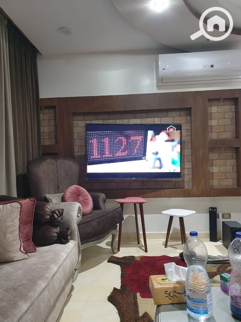 2 0f27ed19-f4fc-477d-b073-fc15686eeb9d. jpeg