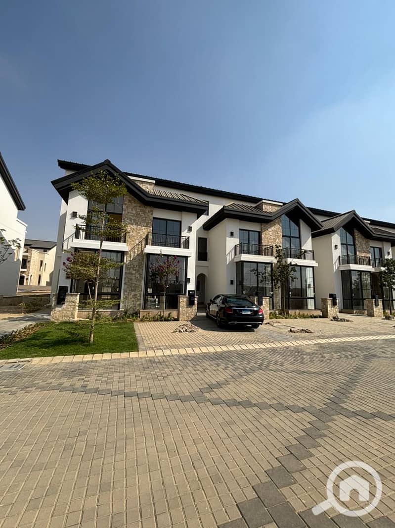 7 WhatsApp Image 2025-10-10 at 12.16. 55 AM (3). jpeg