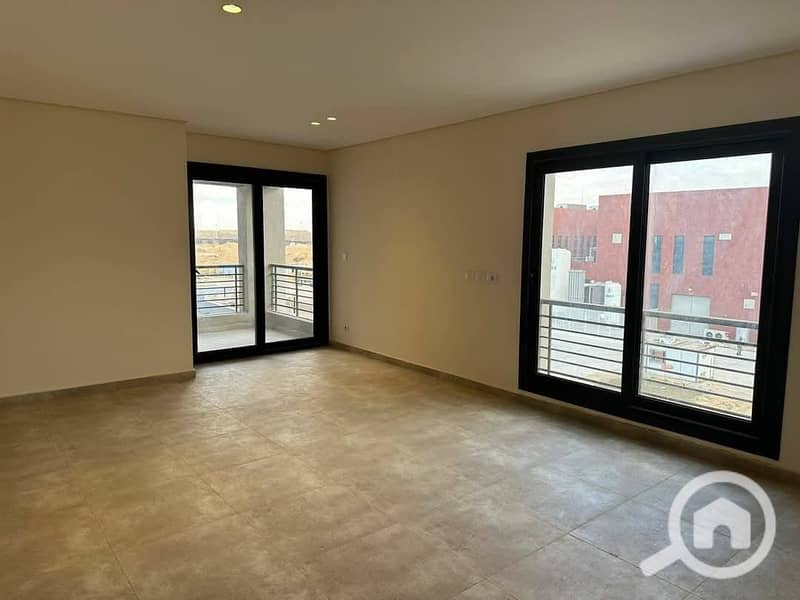 11 WhatsApp Image 2025-10-27 at 12.24. 58 PM (1). jpeg