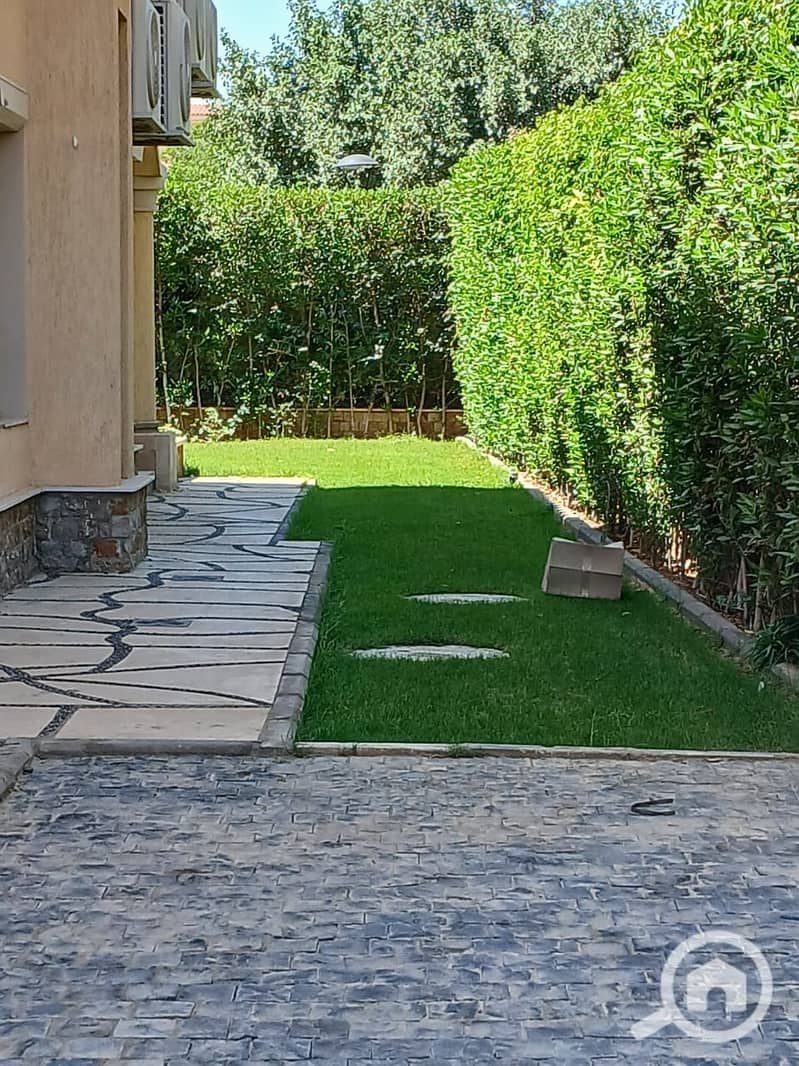 15 3887ef5d-22ce-4ae6-a829-8c17f0855310. jpeg