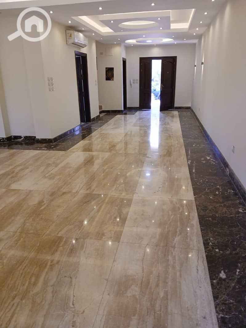 27 e81936f1-1c60-401a-b2e8-d3557caeea4a. jpeg