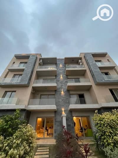 3 Bedroom Penthouse for Sale in New Cairo, Cairo - 0e168b47-add3-4e5f-ab59-559f525855f0. jpg
