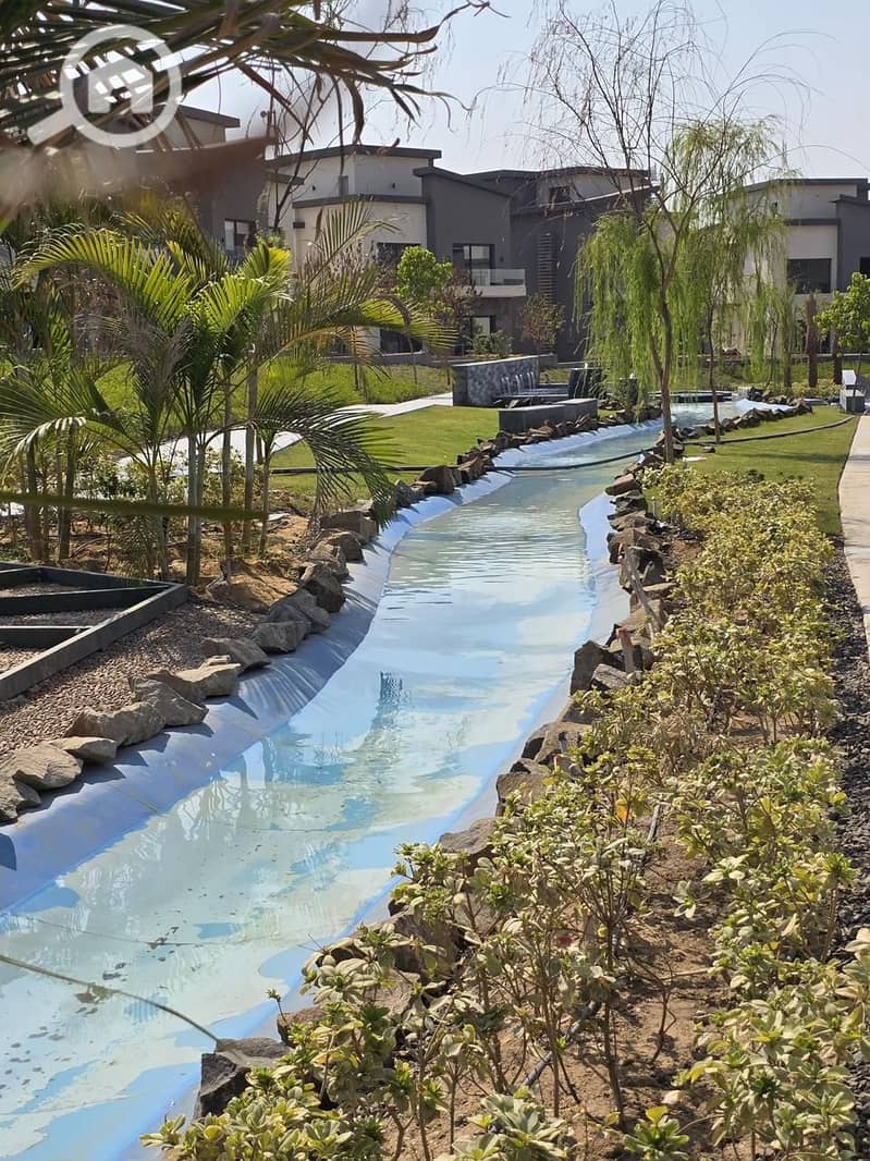 9 c5b74a69-08de-4f47-a338-1e90cc8db1d0. jpg