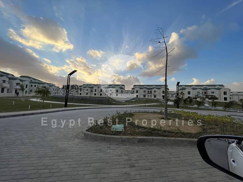 10 WhatsApp_Image_2024-08-17_at_21.52. 36_3d6b2cfd. jpg