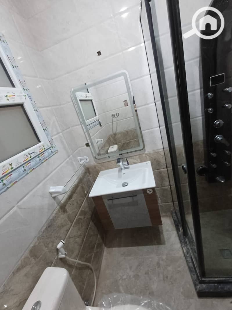 16 WhatsApp Image 2025-10-27 at 1.19. 40 PM(2). jpeg