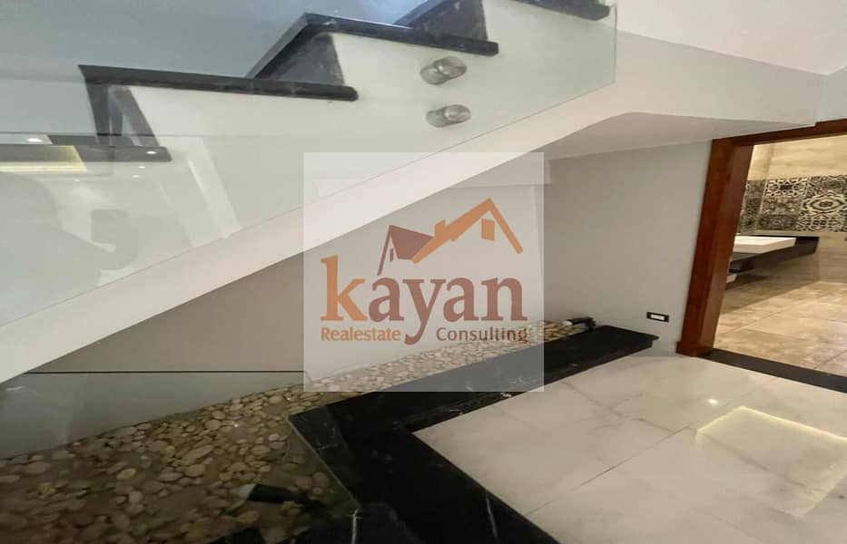 2 b52c9df7-eafe-4d22-94f7-fdc078e24a2f. jpg