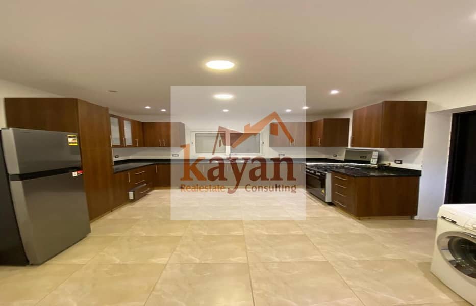 4 5c252e47-4eca-432c-828c-0e9be9049ada. jpg